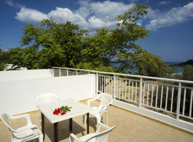 Avra Apartments in Lindos, Rhodes Olympic Holidays